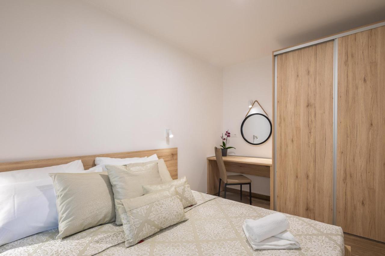 Direct Beach Apartments Jesenice  Dış mekan fotoğraf