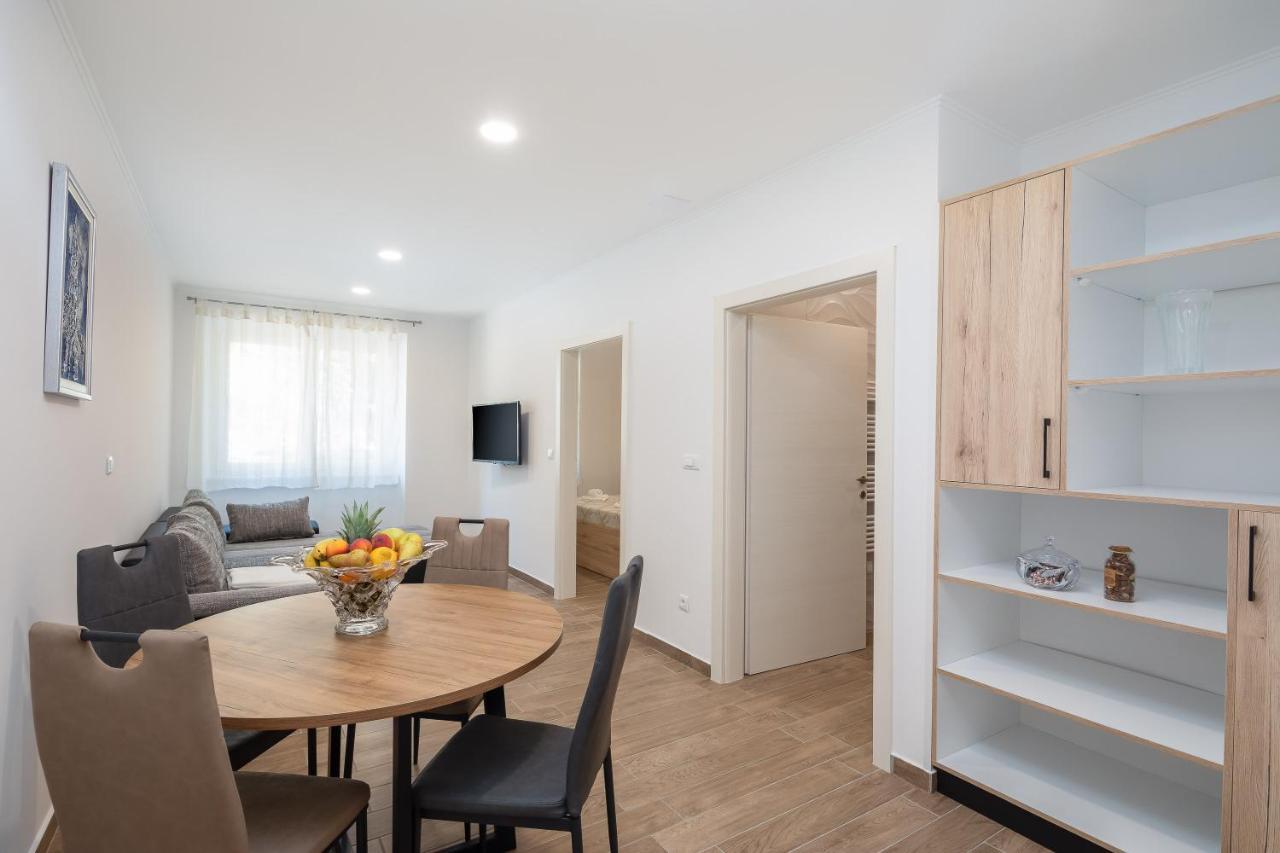 Direct Beach Apartments Jesenice  Dış mekan fotoğraf