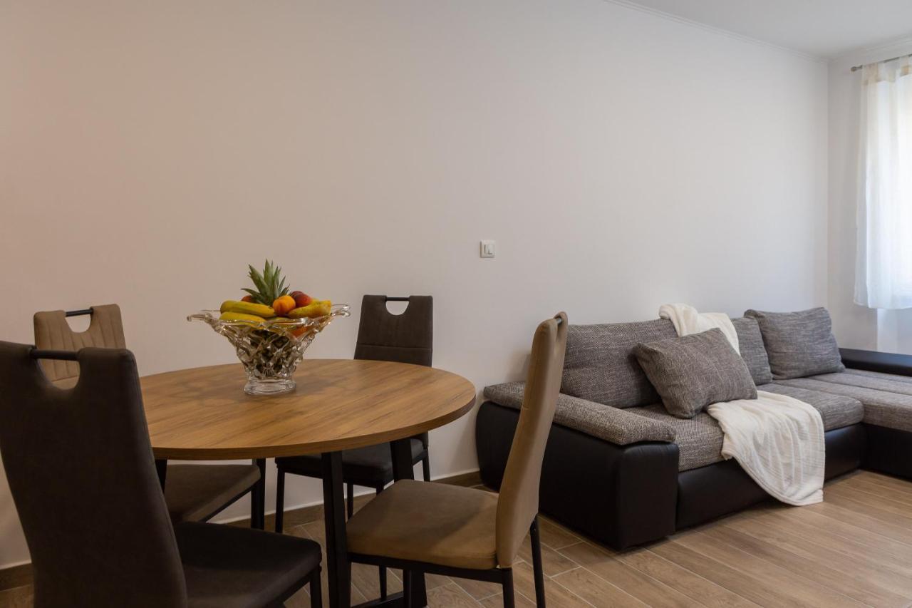 Direct Beach Apartments Jesenice  Dış mekan fotoğraf